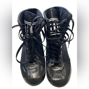 🥊 Title Boxing Shoes Boys Size 3 Black High Top 🥊